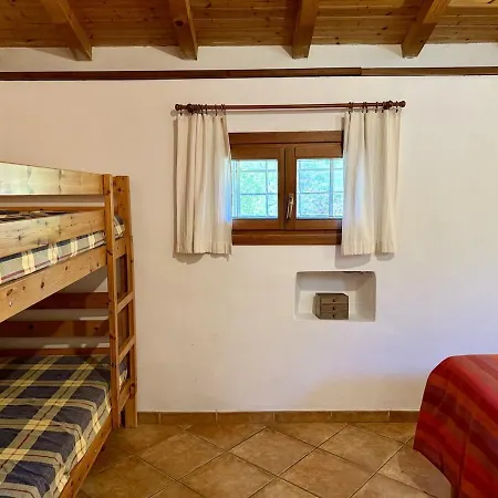 Host4u - Au Pin, Hill Relax Oasis Seaview Дом отдыха Lingueglietta
