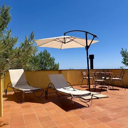 Host4u - Au Pin, Hill Relax Oasis Seaview Lingueglietta